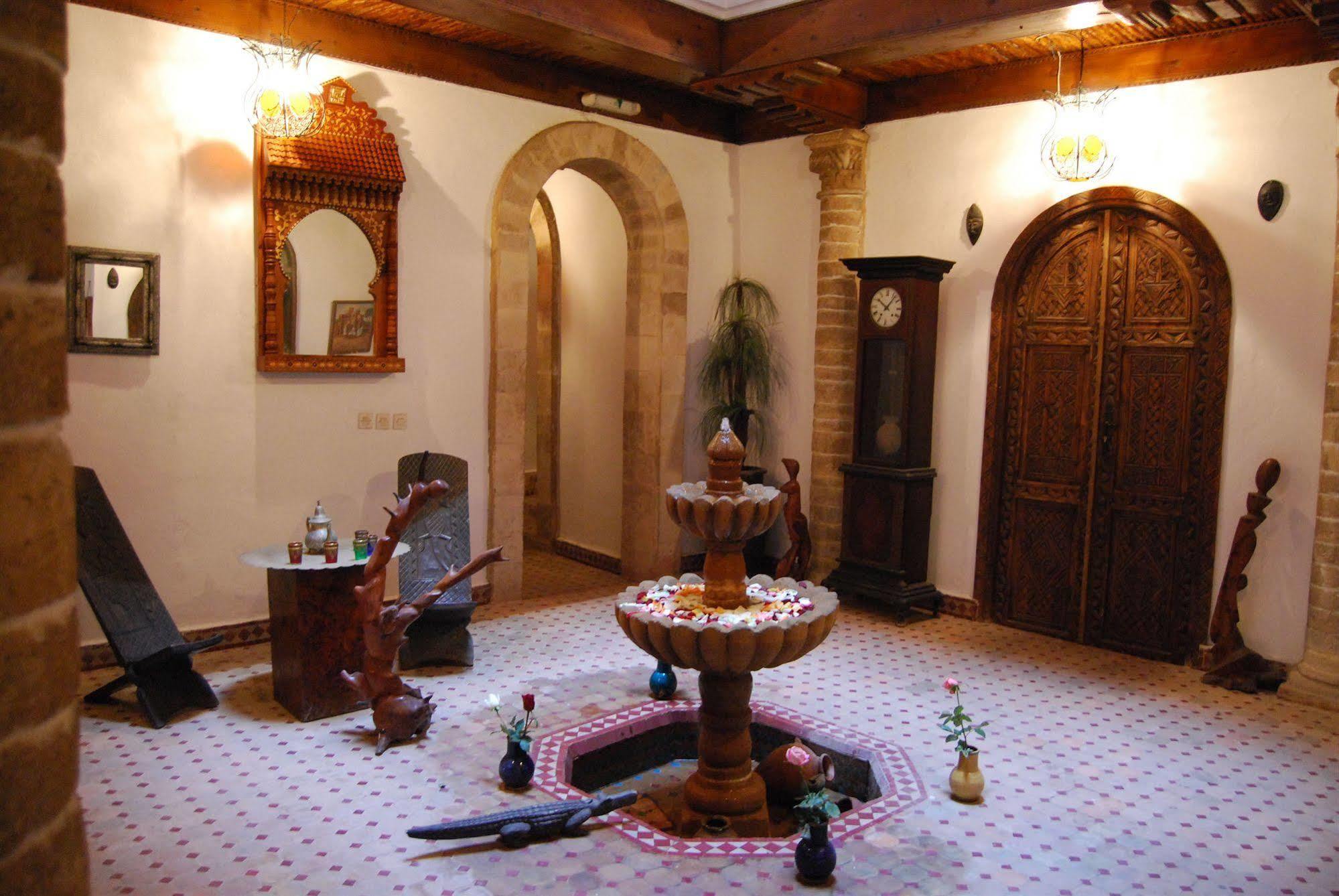 Caverne D'Ali Baba Suvayr Dış mekan fotoğraf